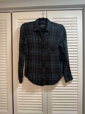 Rails Black and Green Plaid Shirt With Silver Stitching